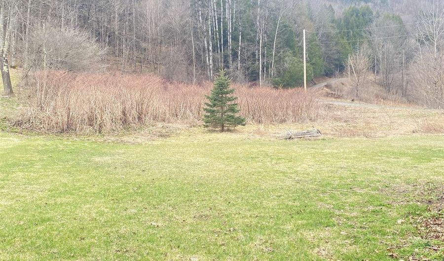 136 Store Hill Rd, Bethel, VT 05032 - 3 Beds, 2 Bath