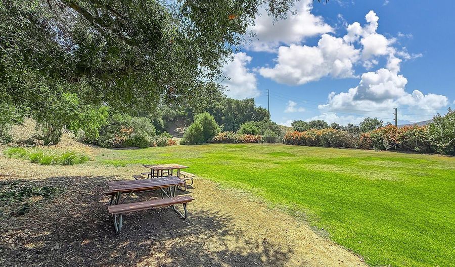 29414 Promontory Pl, Agoura Hills, CA 91301 - 5 Beds, 3 Bath