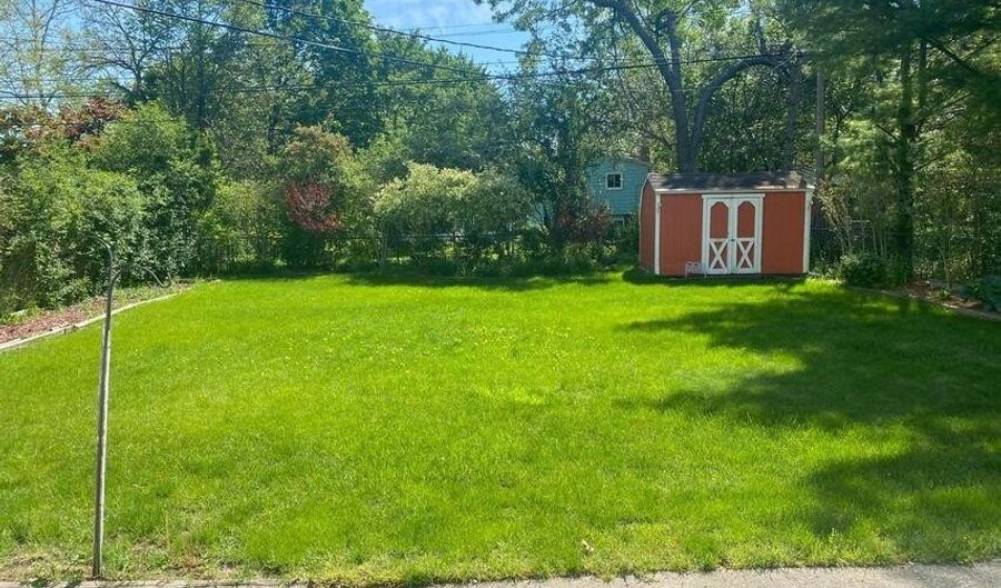 2160 Georgetown Blvd, Ann Arbor, MI 48105 - 3 Beds, 2 Bath