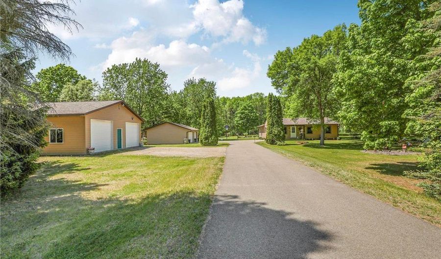 37713 190th Ave, Avon, MN 56310 - 4 Beds, 2 Bath