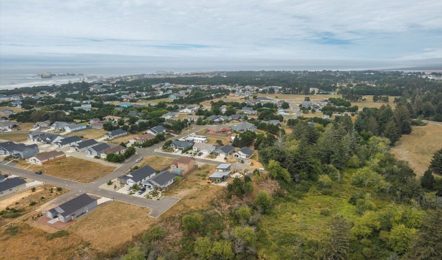 636 SEACREST Dr, Bandon, OR 97411 - 0 Beds, 0 Bath