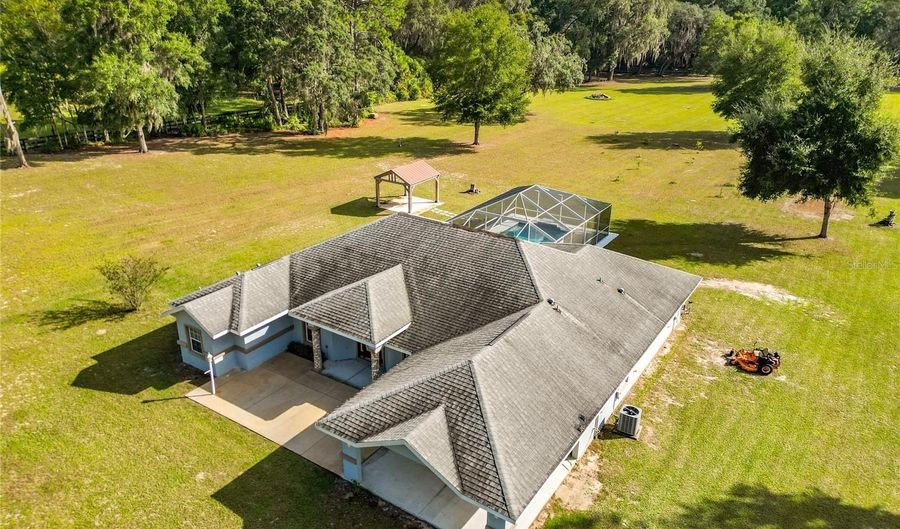 4981 NE 110TH St NE, Anthony, FL 32617 - 3 Beds, 2 Bath