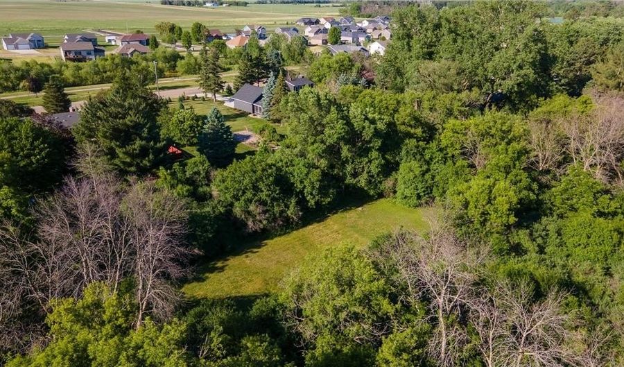 1914 12th Ave NE, Austin, MN 55912 - 4 Beds, 2 Bath