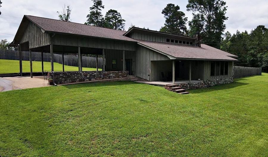 139 Dogwood Dr, Arkadelphia, AR 71923 - 3 Beds, 2 Bath
