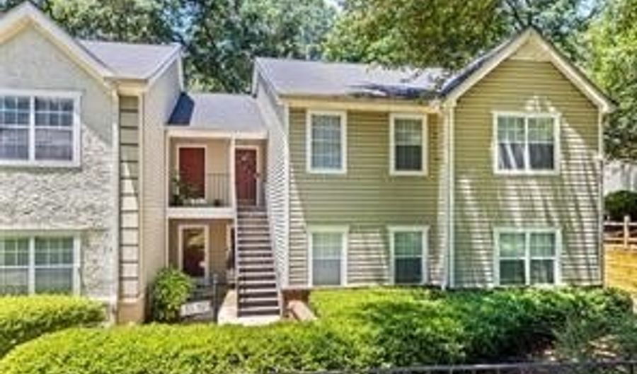 98 Hampshire Ct, Avondale Estates, GA 30002 - 2 Beds, 2 Bath