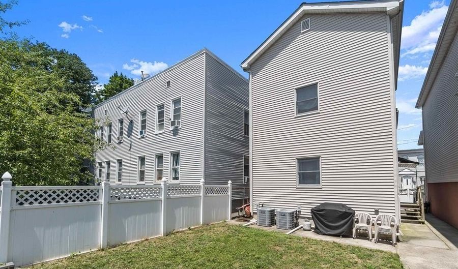 96 W 18TH St, Bayonne, NJ 07002 - 4 Beds, 2 Bath