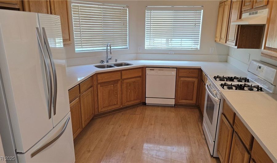 8934 Tom Noon Ave, Las Vegas, NV 89178 - 4 Beds, 3 Bath