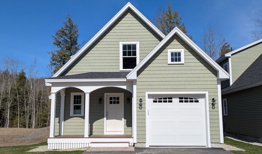 4 Cortland Pl, Standish, ME 04084 - 2 Beds, 3 Bath