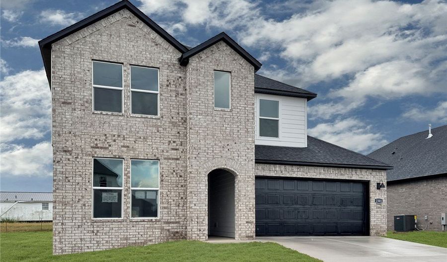 2300 Max Ave, Bentonville, AR 72713 - 4 Beds, 3 Bath