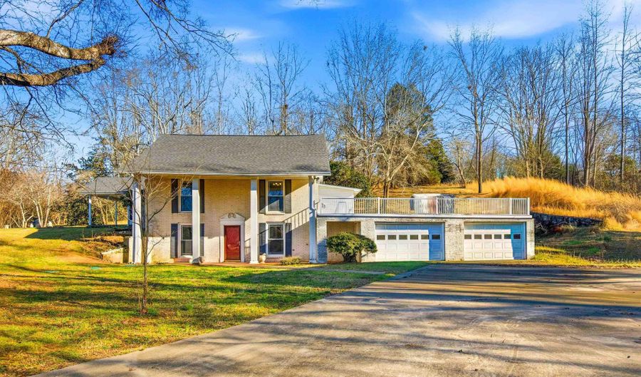220 Hammond St, Anderson, AL 35610 - 5 Beds, 5 Bath