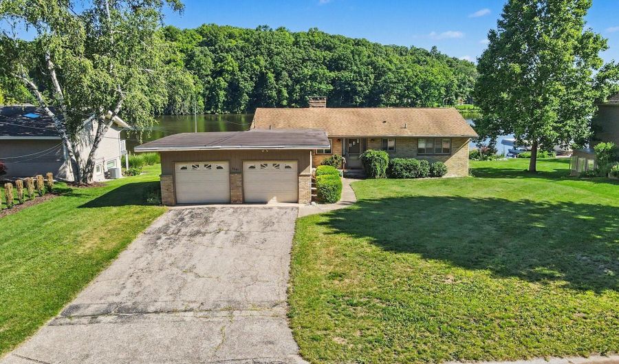 7261 Driftwood Dr SE, Ada, MI 49301 - 4 Beds, 3 Bath