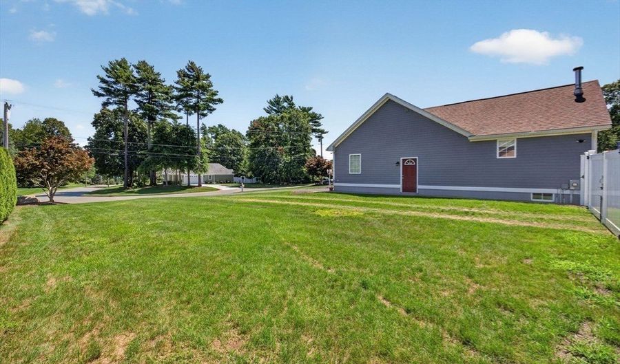 63 Ansel White Dr, Acushnet, MA 02743 - 3 Beds, 3 Bath