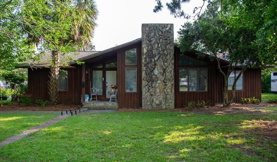 164 Plier, Baxley, GA 31513 - 3 Beds, 2 Bath