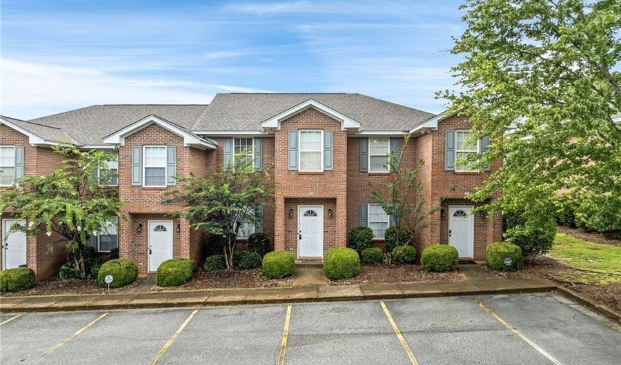 1477 N DONAHUE Dr 504, Auburn, AL 36830 - 2 Beds, 3 Bath