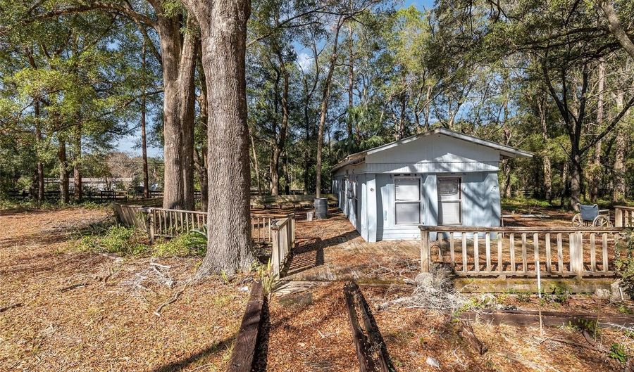 9727 SW 138TH St, Archer, FL 32618 - 2 Beds, 2 Bath