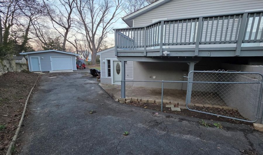 3604 LAKOTA Rd, Alexandria, VA 22303 - 6 Beds, 4 Bath