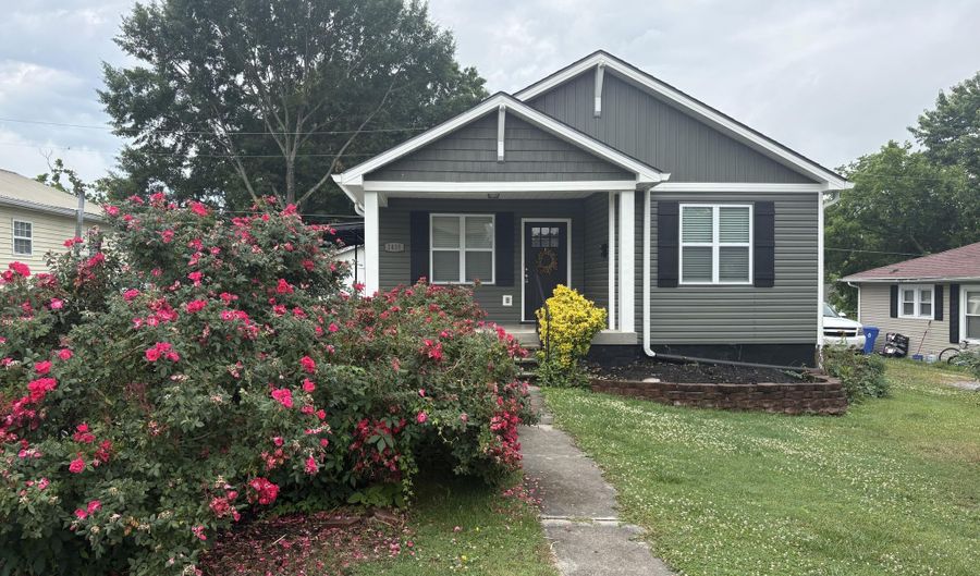 1415 Dalton St, Alcoa, TN 37701 - 3 Beds, 2 Bath