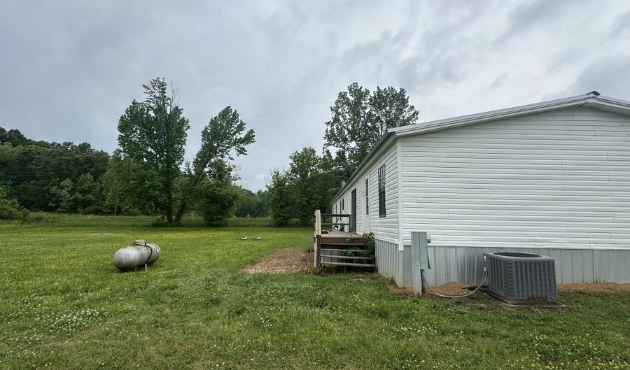100 Rabbit Run Ln, Bolton, MS 39041 - 4 Beds, 3 Bath