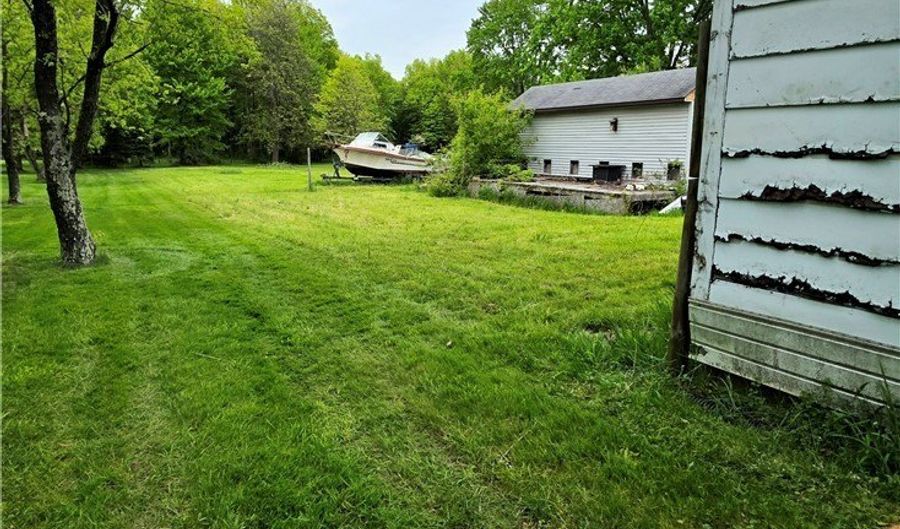 6270 Fairview Rd, Austintown, OH 44515 - 3 Beds, 1 Bath