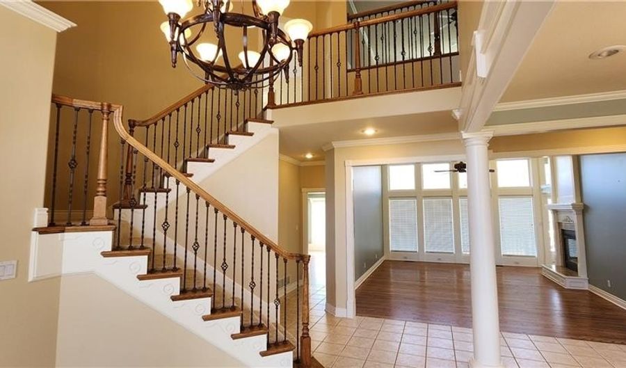 154 Deer Run Rd, Atchison, KS 66002 - 5 Beds, 5 Bath