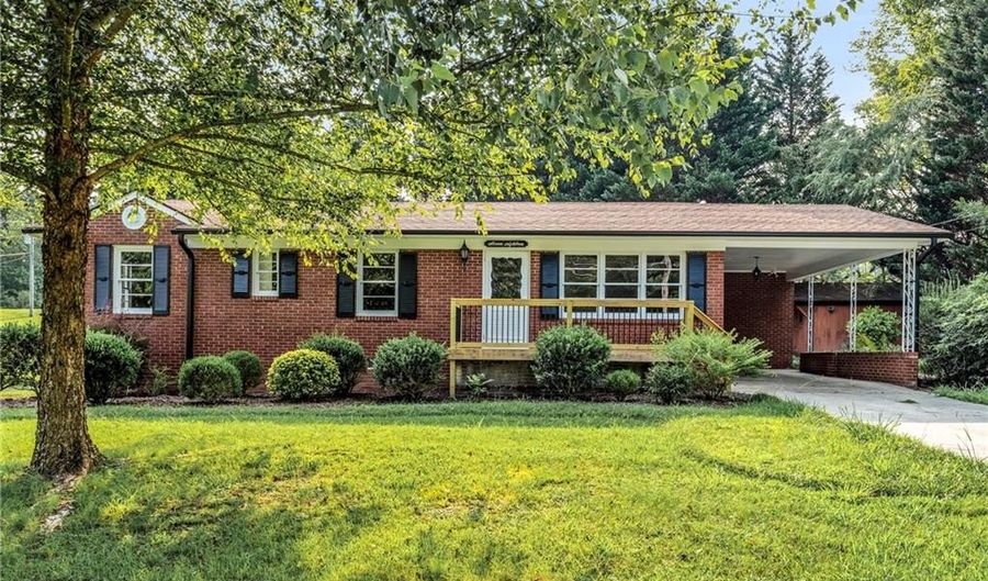 1118 Timberlane, Asheboro, NC 27205 - 3 Beds, 2 Bath