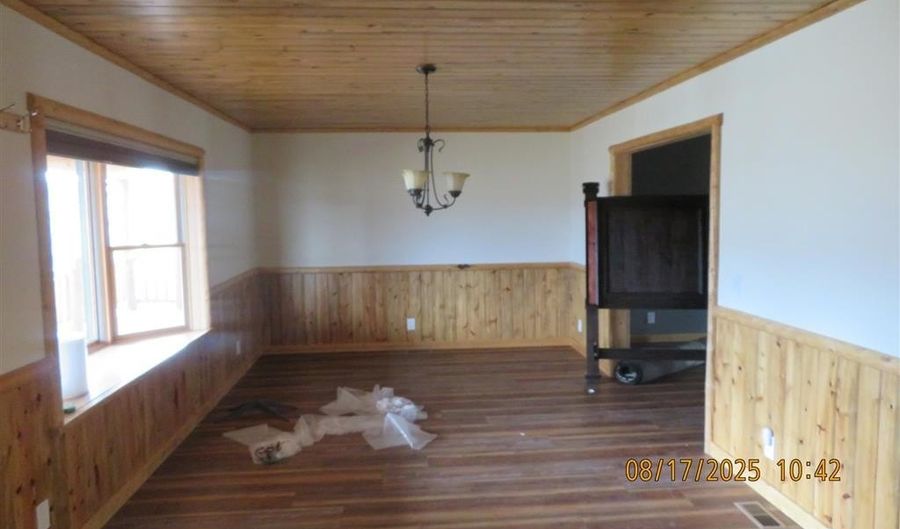 154 Haman McCall Trl, Cody, WY 82414 - 3 Beds, 4 Bath