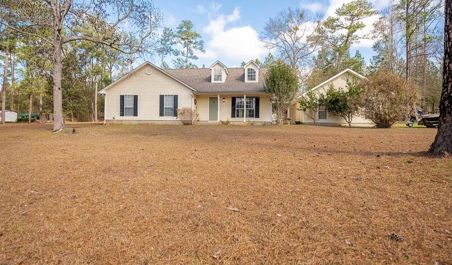 162 Bucklake Dr, Bainbridge, GA 39834 - 3 Beds, 2 Bath