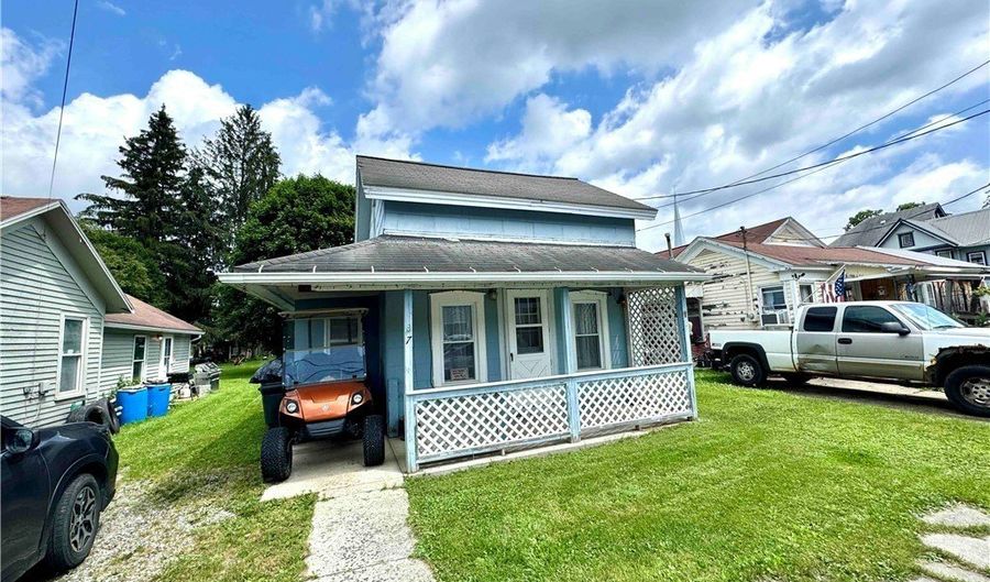 7 Dyke St, Andover, NY 14806 - 3 Beds, 1 Bath
