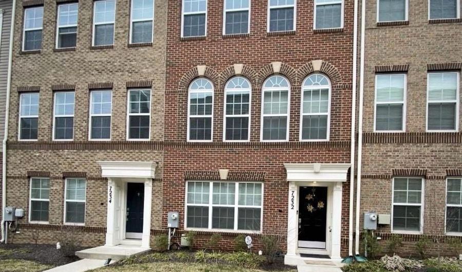 7232 BARRBERRY Ln, Beltsville, MD 20705 - 3 Beds, 4 Bath
