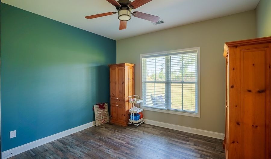 315 CROSBY CHAPEL CH, Baxley, GA 31513 - 4 Beds, 3 Bath