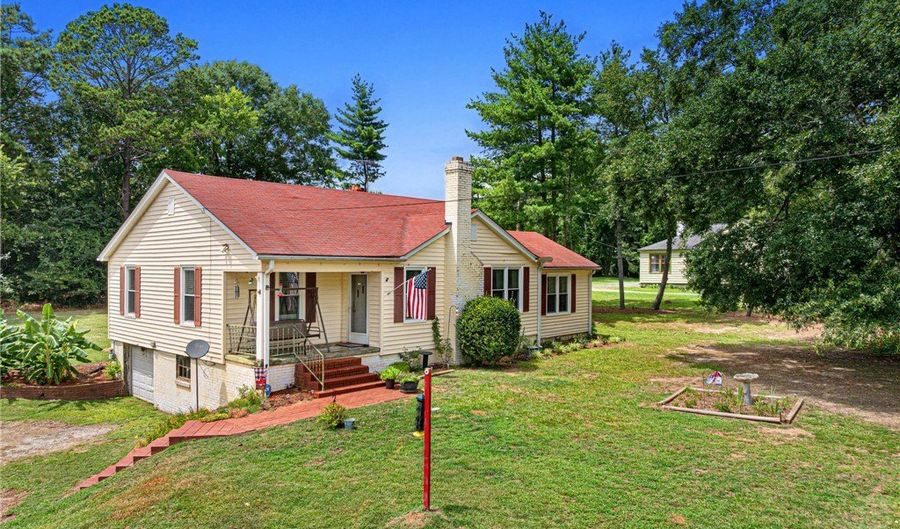 1705 E Calhoun St, Anderson, SC 29621 - 4 Beds, 2 Bath