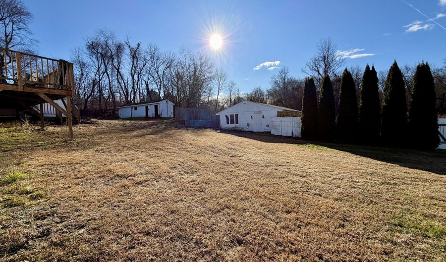 208 Gooseneck Hill Rd, Canterbury, CT 06331 - 3 Beds, 3 Bath