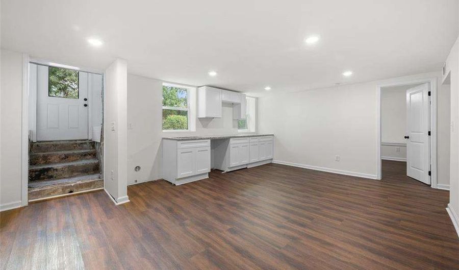 1721 Hortense Pl NW 2, Atlanta, GA 30318 - 2 Beds, 2 Bath