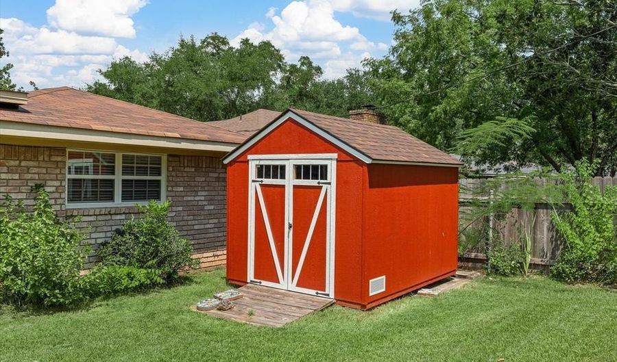 223 Pomeroy Dr, Shreveport, LA 71115 - 3 Beds, 2 Bath