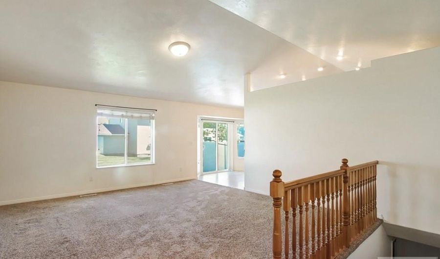1303 Jackson Dr, Ammon, ID 83406 - 3 Beds, 2 Bath