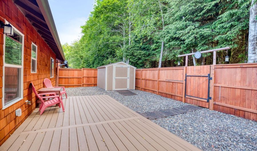 1064 NECARNEY St, Rockaway Beach, OR 97136 - 3 Beds, 2 Bath