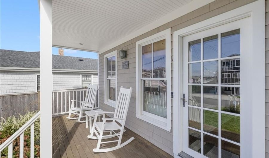 44 Tuckerman Ave, Middletown, RI 02842 - 4 Beds, 4 Bath