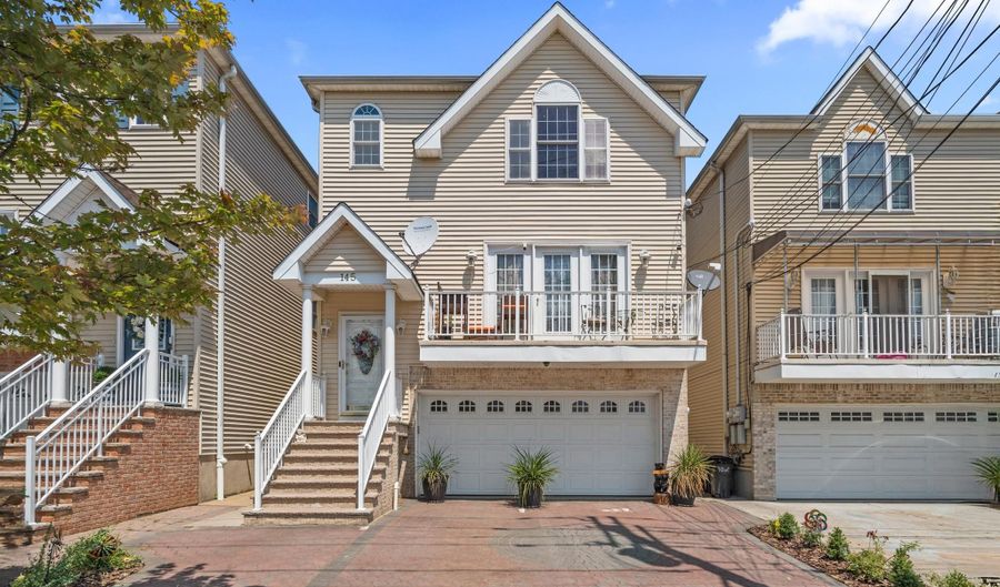 145 W 1ST St, Bayonne, NJ 07002 - 7 Beds, 5 Bath
