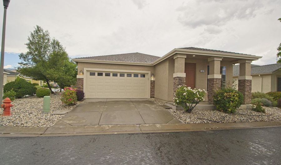1558 Teal Dr, Carson City, NV 89701 - 3 Beds, 2 Bath
