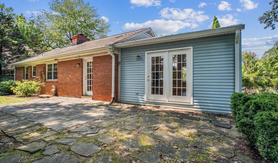 6200 VERNE St, Bethesda, MD 20817 - 3 Beds, 3 Bath
