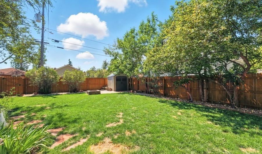 119 E 2ND Ave, Cheyenne, WY 82001 - 4 Beds, 3 Bath