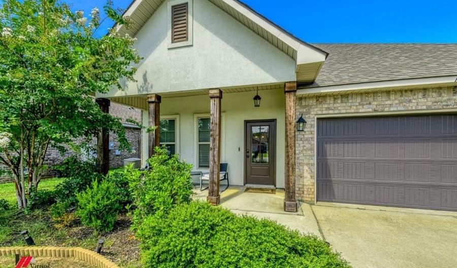 1544 Riverview Ln, Shreveport, LA 71104 - 4 Beds, 2 Bath