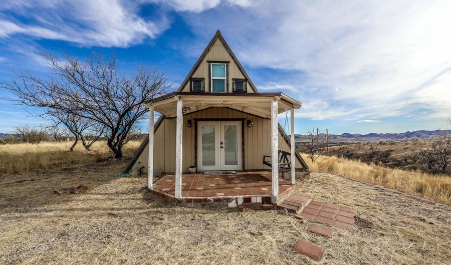 36120 S Rancho De Colibris Rd, Arivaca, AZ 85601 - 2 Beds, 1 Bath