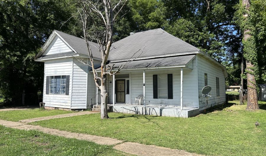 202 Dewey St, Itta Bena, MS 38941 - 3 Beds, 2 Baths, Single Family ...