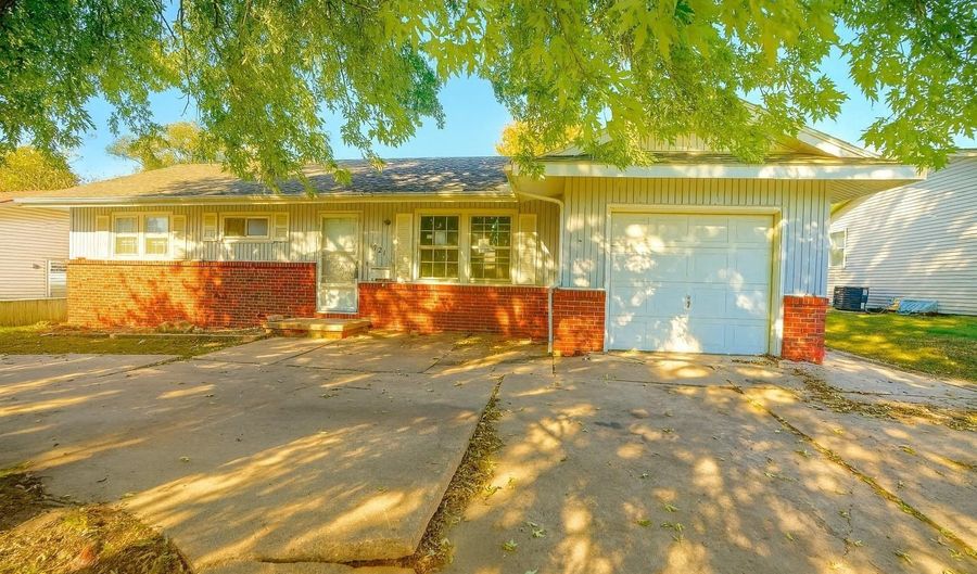 1721 N State, Augusta, KS 67010 - 3 Beds, 1 Bath