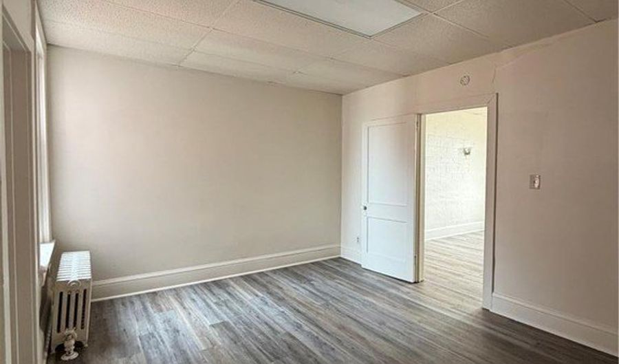 222 S 15th St 10, Allentown, PA 18102 - 1 Beds, 1 Bath