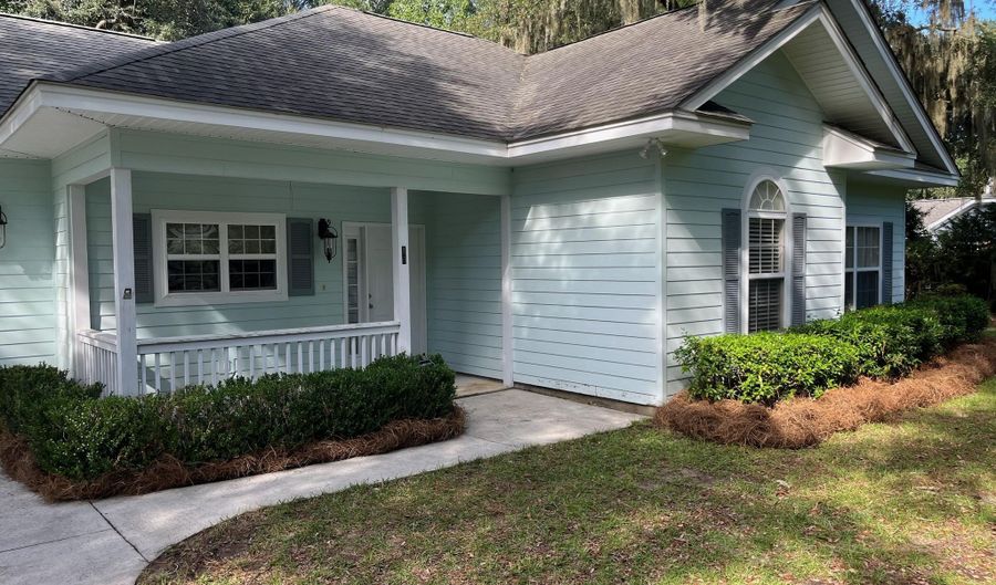 10 Sheppard Rd W, Beaufort, SC 29907 - 3 Beds, 2 Bath