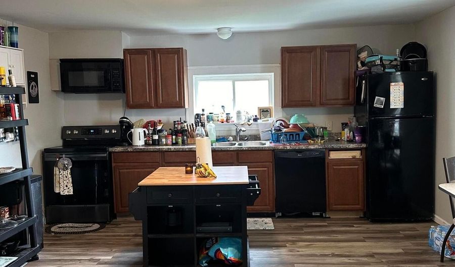 216 W Highland Ave, Ada, OH 45810 - 3 Beds, 1 Bath