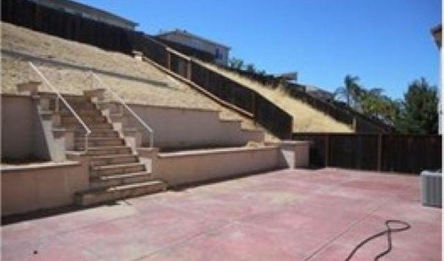 3728 Pintail Dr, Antioch, CA 94509 - 4 Beds, 3 Bath