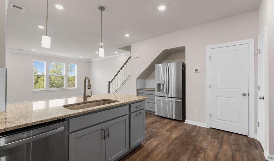 43361 RADFORD DIVIDE Ter, Ashburn, VA 20148 - 3 Beds, 3 Bath